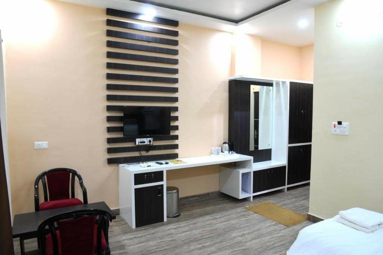 Hotel Mariya International Bodh Gaya Esterno foto