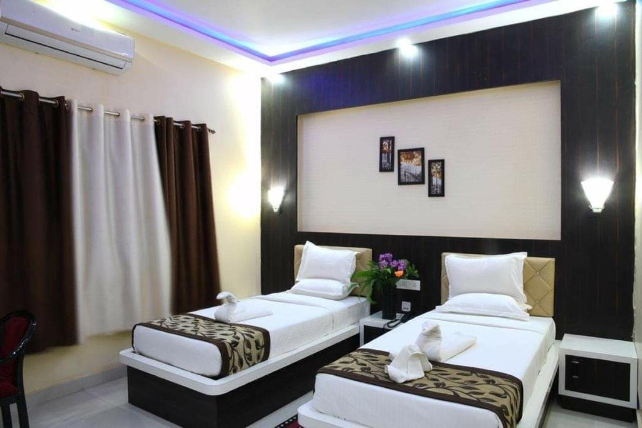 Hotel Mariya International Bodh Gaya Esterno foto